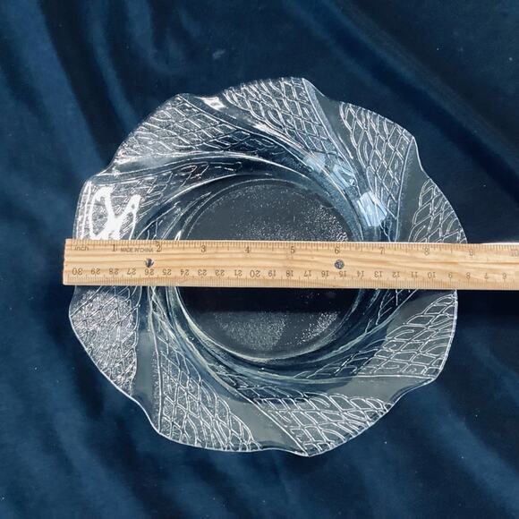 Vintage VTG Clear Glass 9" Salad Plate/Bowl - Picture 5 of 5